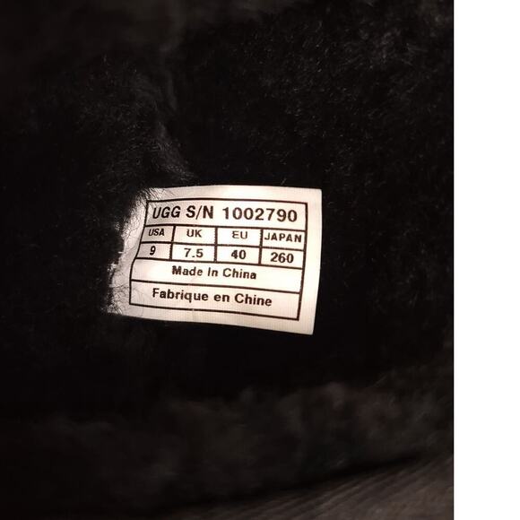 UGG Classic Short Exotic Zebra Boots Women's size 9 - Picture 10 of 10